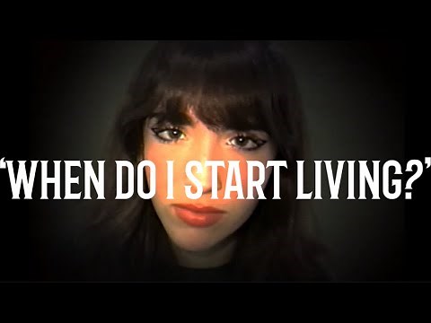 Gabriela Bee - WHEN DO I START LIVING? (Official Lyric Video)