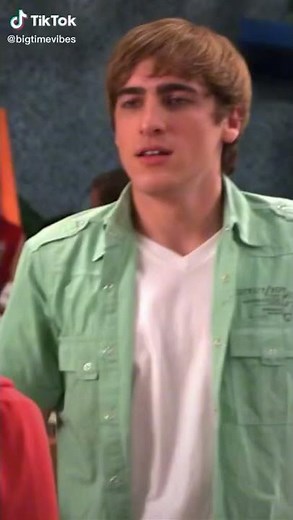 Big Time Rush kendall and jo are fighting karate 🥋🥰