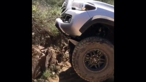 Unbelievable 4X4 Wins and Fails