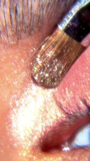 Light dripping in star light 🤩 @eileenamirian created this gorgeous look using Cosmic Pearl! 🤍 #emcosmetics #cosmic #makeuptutorial #makeupartist #glitter #beauty #makeuphacks