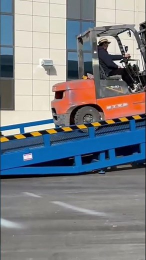 10 Ton Mobile Dock Ramp | Hydraulic Loading Ramp for Containers & Trucks