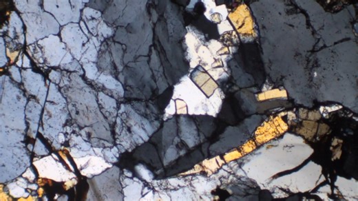 albite in thin section FKM-358 XP