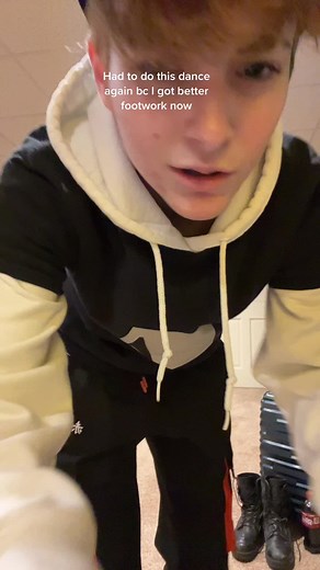 My shoes are too heavy to do this dance in unfortunately #ooc