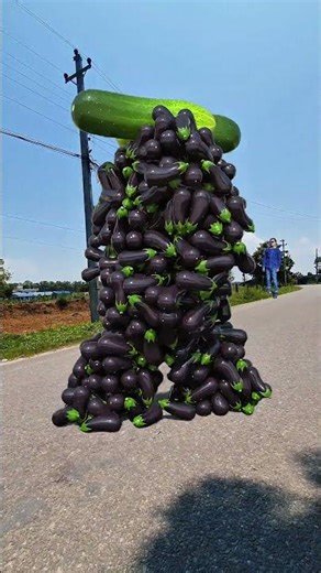 Vegetables match each other. Collision with special effects c4d works #shortsfeed #shortsyoutube