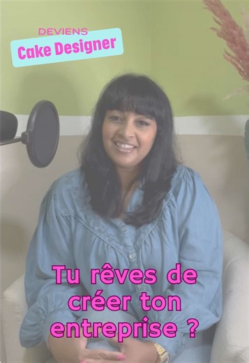 Être cake designer, ce n’est pas seulement faire de beaux gâteaux. C’est aussi apprendre à fixer ses prix, poser un cadre et diriger son entreprise. Personne ne nous prépare vraiment à ça. Je suis Élodie, alias Mirabelle Zolie. Cake designer, entrepreneure et formatrice. Avec Mirabelle Zolie Business & Leadership, j’accompagne les femmes cake designers qui veulent vivre de leur activité, avec clarté et confiance. Ici, pas de recettes. 👉 Du business. De la structure. Du leadership. Si tu te reco