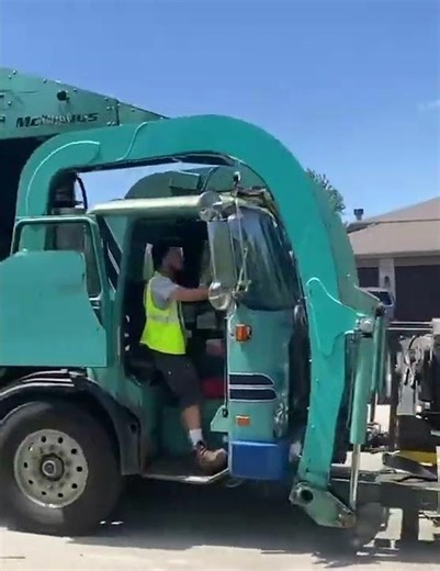 Automated Yardwaste Collection