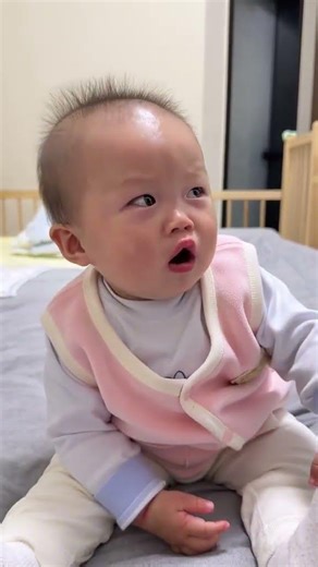 Friends, Please Watch Coco While I Make Formula #baby #babyfeeding #cutebaby