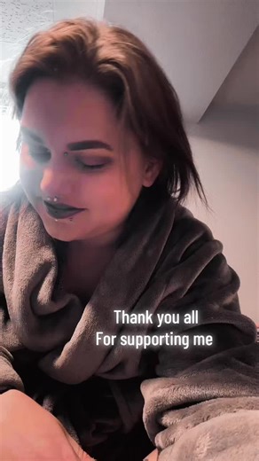 Arielle wildFIRE (@ariellemerelli)’s videos with Feysand Audio - Whimsy Gossip Podcast 📚✨🎙️