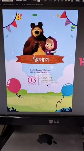 Aquí haciendo una invitación infantil 😊😊