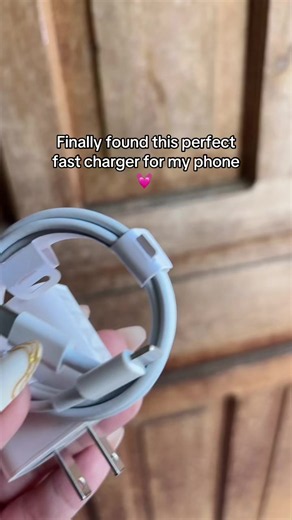 Perfect Fast Charger for iPhone: Compact, Reliable, Fast Charging