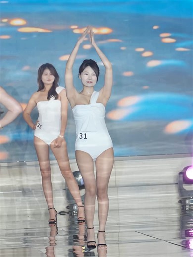 821#catwalkmodel #beautifulgirl #runway #fashion #models #modelswalk #underwear #runwaymodels #内衣 #走秀 #란제리 #下着ショ #ランジェリーショー #4K