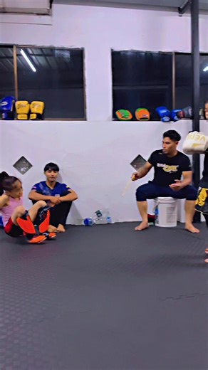 Muay Thai Training Techniques for Female Fighters