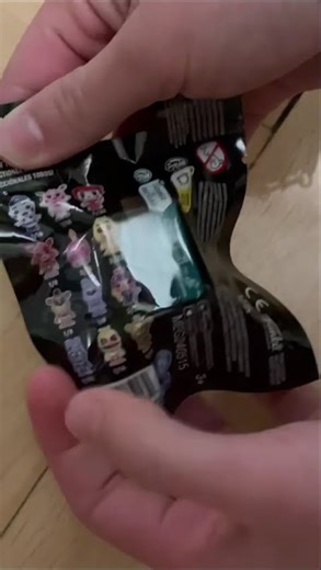 UNBOXING Five Nights at Freddys 🐻 #fnaf #fivenightsatfreddys #animatronics #unboxing #packopening