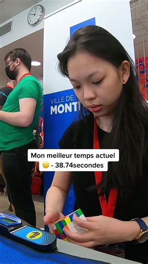 Young Woman Solves Rubik's Cube in Under 40 Seconds