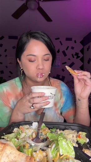 Exploring Longhorn Steak: A Salad Mukbang Experience