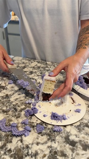 My 4”2” cake & I got 10 slices out of it (my husband ate one) #minicake #cakeslicing #cakevideos