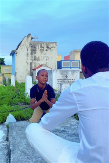 Istwa yon belmè kap manipile yon timoun apre papa’l fin mouri #68 zombie an voye kensley al jwenn li saison2