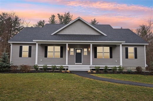 46 High St, Stratham, NH 03885 - MLS 5032601 - Coldwell Banker