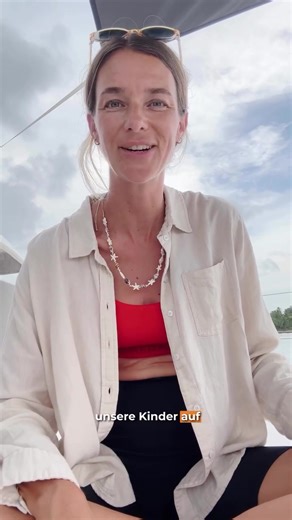 wir oft gefragt werden, wie das so ist, mit Kinder auf Langzeitreise, hier ein paar Dinge, die wir auf unserem Segelboot beachten. Ihr habt noch mehr Tipps, Erfahrungen oder Fragen dazu? Dann schreibt uns in den Kommentaren #reisenmitkindern #segelnmitkindern #reisefamilie #familienleben #sailing