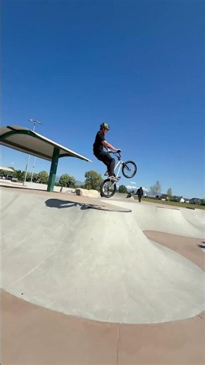 Mind is still bent on the last one 😨 (w/ Andy Buckworth)