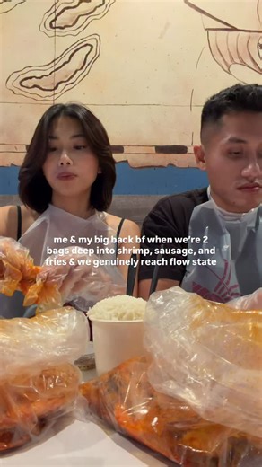 tiff.gif 🍒 petite fashion on Instagram: "The only time we’re quiet is when we’re eating 🦐 . . . #seafoodboil #couple #flowstate #mukbang"