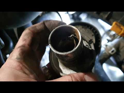 VW Amarok: poly v-belt tensioner failure and removal