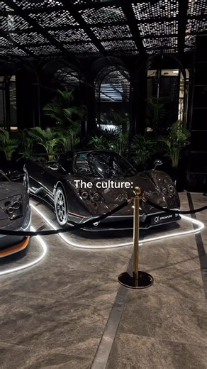 Gray on Instagram: "Car or Food? 😍 #singapore #hypercar #supercar #pagani #koenigsegg #car #lamborghini #ferrari"