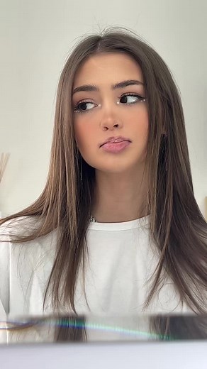 Iuliana Beregoi (@iulianaberegoi)’s videos with Originalton - bluespoetry