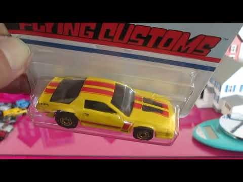 '85 Chevrolet Camaro IROC-Z - Hot Wheels Flying Customs Toy Car Unboxing Review - Yellow 1985 Chevy
