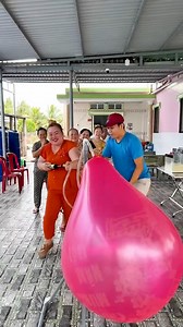 Bơm bể bóng lụm ngay 1 củ, nghe thì dễ mà chưa chắc đã dễ nha | My Tạo Family