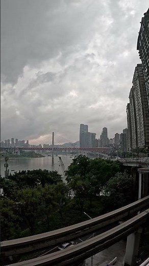 Chongqing China Rain Walk 4K ☔ Relaxing Neon Streets & City Sounds #china #walkingtour #chongqing