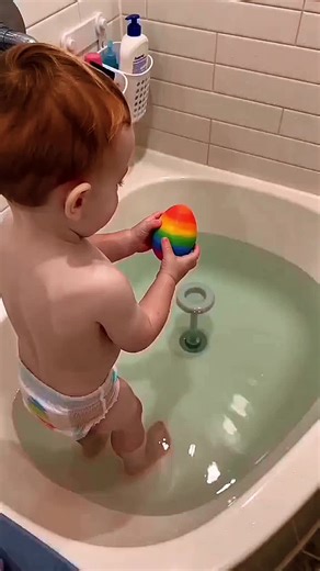 Wait Until the Bath Bomb Explodes Into a Rainbow #bathbomb #viral #fyp #satisfying #trending