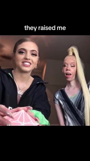 yuhh get in to itt #woahvicky #shayydee #yuhgetintoit #floptok #fyp #megantheestallion #mecore