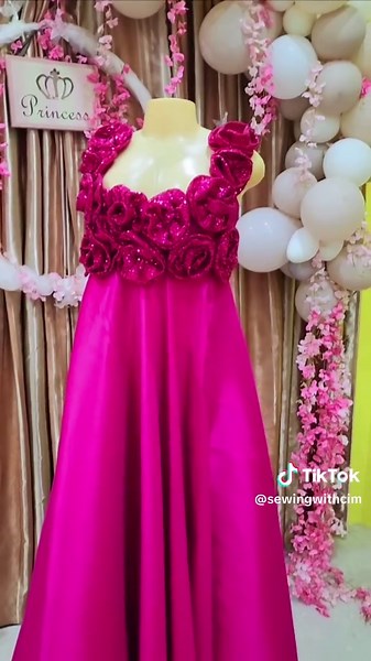 Create a Stunning Maternity Dress for Baby Shower