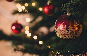Holiday Stress: Understanding & Managing It