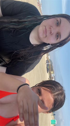 @samarah 🧟‍♀️ #beach | beach tiktoks