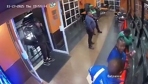 213K views · 1.6K reactions | ⚠️ PHONE SNATCHING WARNING Watch out for phone snatching, Joburg.  Please stay alert in crowded public spaces — thieves are quick and opportunistic. Keep your device secure, zipped away, or firmly in hand where it can’t be grabbed. Stay safe. Stay aware.  | Suburban Control Centre | Facebook