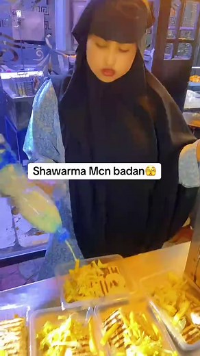 Exploring Somali Culture Through Shawarma