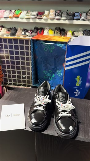 SpongeBob Stan Smiths! Are these hard?🔥 | steel guitar spongebob