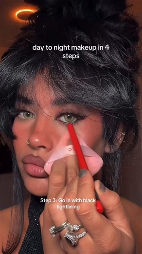 Huda on Instagram: "Day to night makeup in 4 steps ✨🪄"