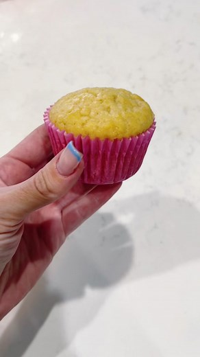 Cupcake decorations for Easter! So fun for a party or to do with your kids #eastercupcakes #bunnycupcakes #easter #easterbunny #eastercupcakesforkids #easterthemecupcakes #cutecupcakes #cupcakegoals #cupcakeideas