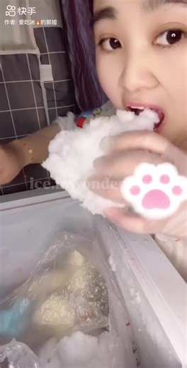 her dry and crunchy frost direct from open freezer #onlybites #iceeating #iceeatingasmr #freezerfrost #freezerfrosteating #whiteice #whiteiceeating #fyp