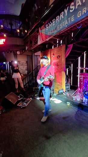 1.4K views · 15 reactions | A busy Barn Friday, always a good time | The Barn Country Bar | Facebook