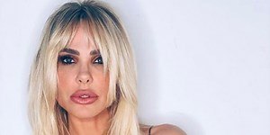 Lo smalto nero ai piedi di Ilary Blasi: i segreti per applicarlo al meglio