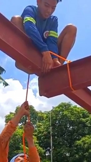 197K views · 652 reactions | Terkadang untuk mencukupi kebutuhan, harus dengan keberanian dan resiko tinggi!!!Semangat kawan dan jangan pernah menyalahkan keadaan... #fyp #reels #virals #setting #regel #manual #welding #welder #weldingskills #weldingtechnique #welderindonesia #senimanapi | Megantara Teknik | Facebook