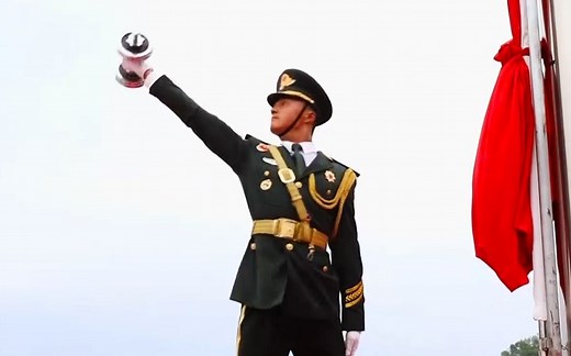 国旗护卫队的升旗手，竟是这样炼成的！