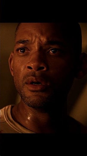 I Am Legend (2007) | Neville and the Survivors Are Surrounded by Darkseekers
