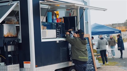 Reliving the vibes from The Grow Guys Block Party 🎉🌱 What a day — food, music, laughter, and the kind of energy you can’t fake. From the live podcast with Justin @growingexpsd to everyone who showed up — you made this something special. 💚 This was more than an event. It was a celebration of community, culture, and good times. Until next time, Launceston — we’re just getting started 🔥 Huge thanks to @growingexpsd | @greenplanet.australia | @treegersgrowgear for helping make this possible #The