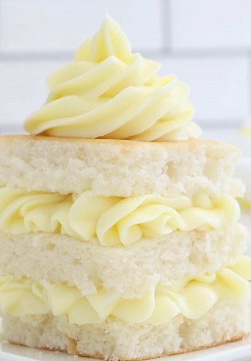 Lemon Cream Cheese Frosting Recipe for Summer Desserts