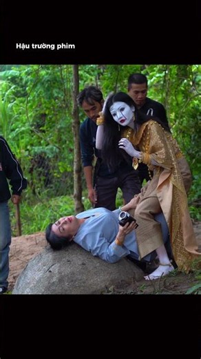 Hậu trường phân cảnh Sa và mẹ của Chí trong phim Heo Năm Móng #PhimHeoNamMong #XemGiDei #Movie